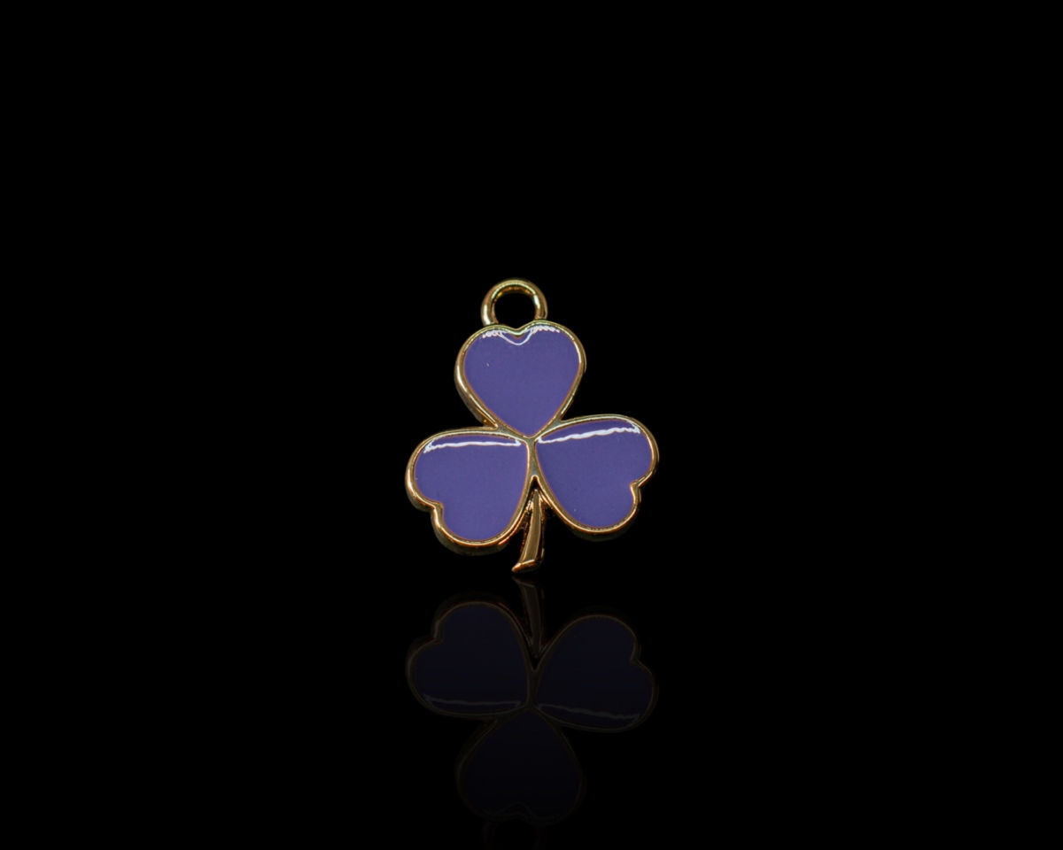 Клевер трехлистный с фиолетовой эмалью; цвет золотой, 20*17мм