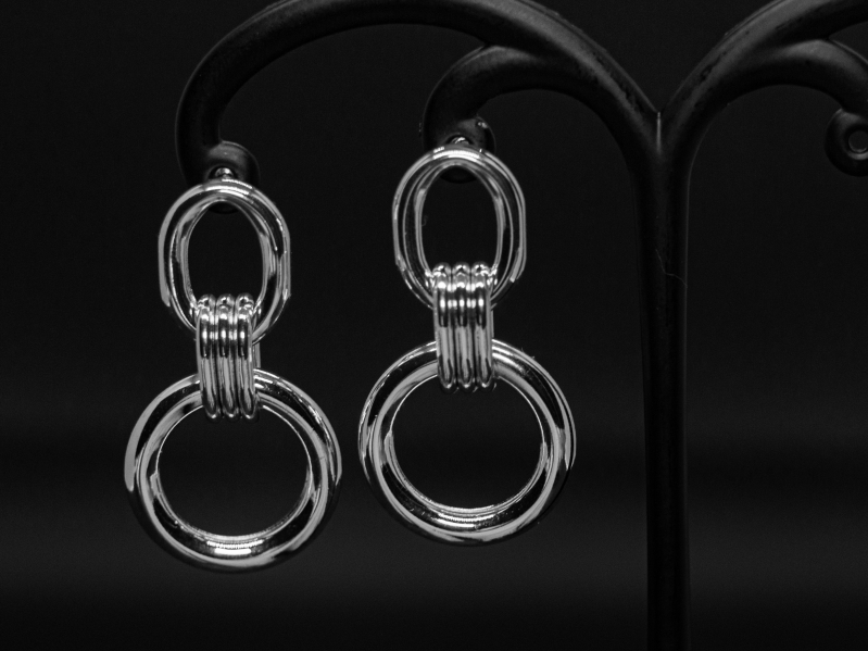 Готовые серьги овал и кольцо; цвет серебро, длина 43мм