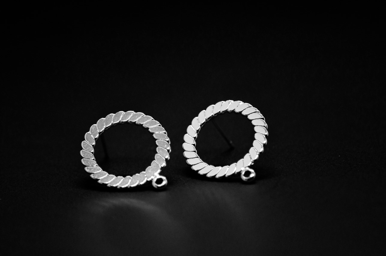 Швензы плетеное кольцо цвет серебро 27мм